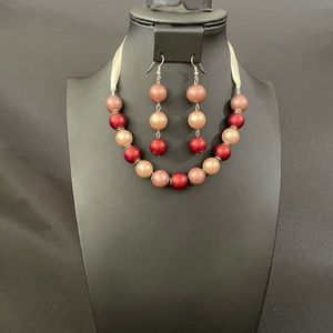 Beautiful ball and ribbon necklace and earring set